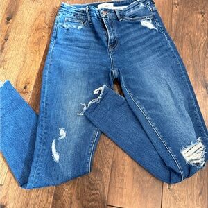 Vervet Distressed Blue Jeans